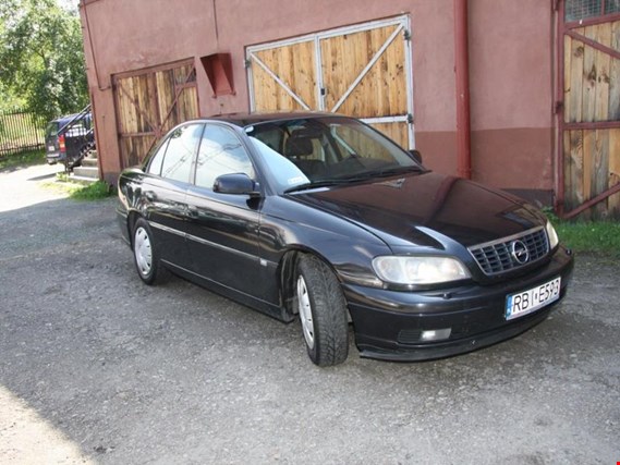 Used Opel Omega Passenger car for Sale (Auction Premium) | NetBid Industrial Auctions